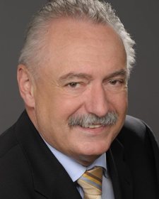 Herr Günter Reppien