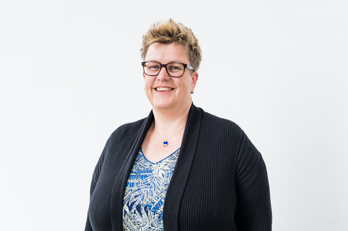 Frau Cornelia  Köster